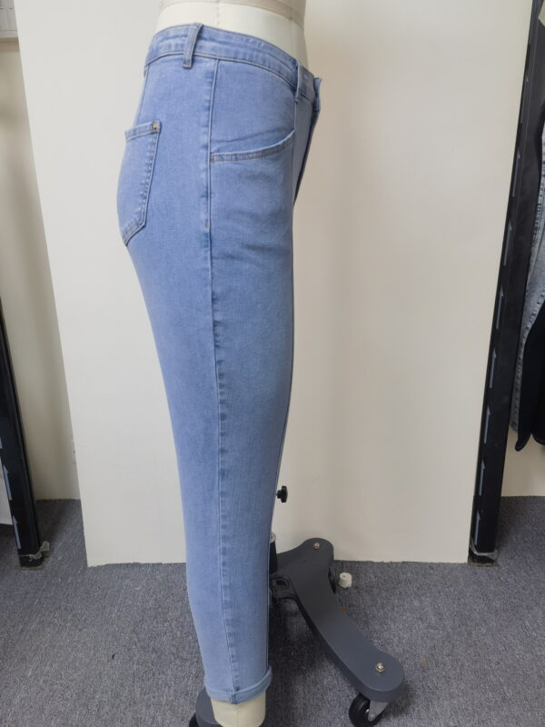 womens rolled up jeans